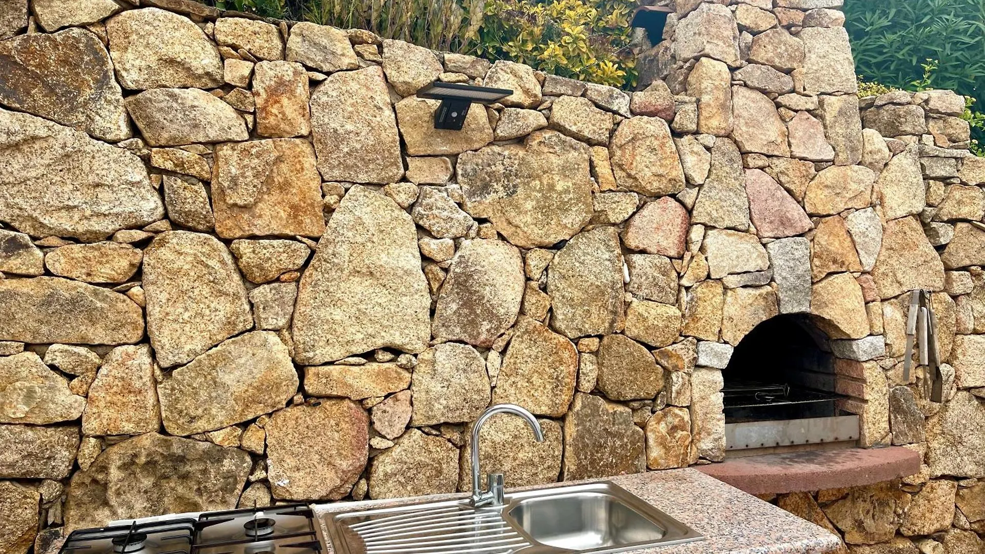 Villa Con Piscina E Vista Mare Tanaunella Italy