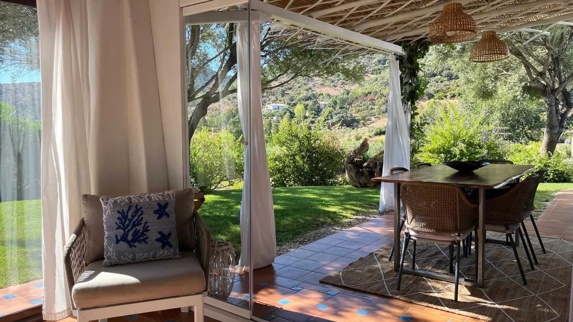 Prázdninový dům Villa Con Piscina E Vista Mare Tanaunella
