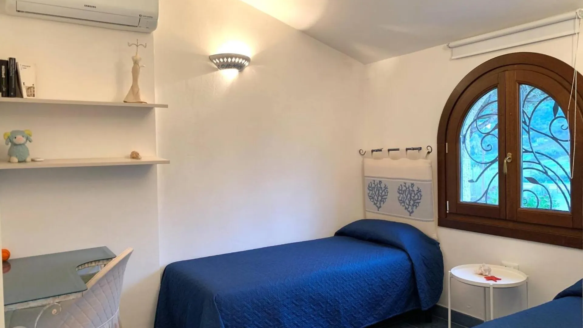 Villa Con Piscina E Vista Mare Tanaunella